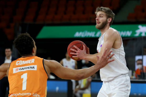 冠军团队背 冠军团队背