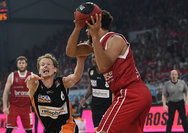 年轻球员理 年轻球员理